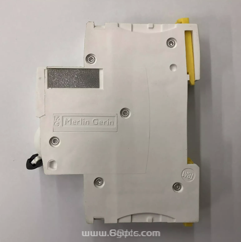 (IC65HC4A)模块 品牌 施耐德SCHNEIDER 产地法国  现货 工控采购 2年保证质量 报价很快 价格优惠